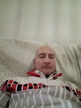 bretonbreton35's cam snapshot