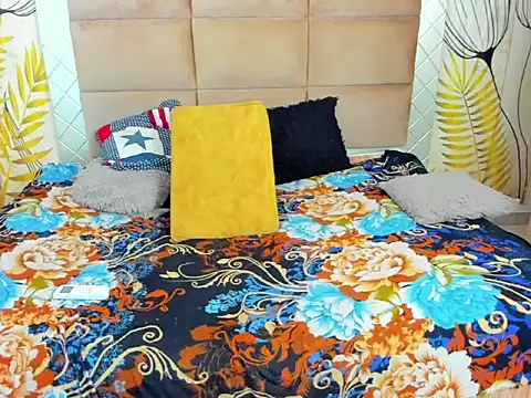 sweet_lulu_sofia live sex cam