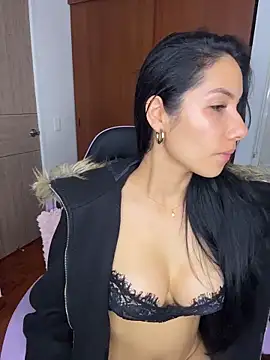 ArianaReynoldss's cam snapshot