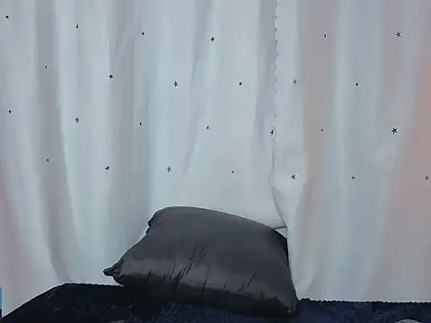 sandra_rey_'s cam snapshot