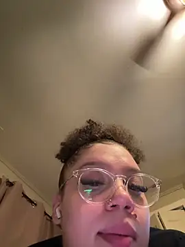 QueenNuttCollector live sex cam