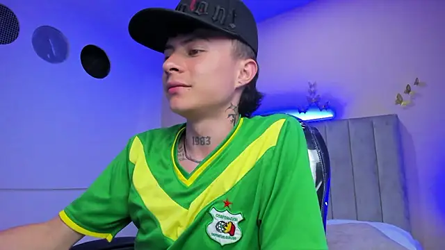 Nascary_Fox's cam snapshot