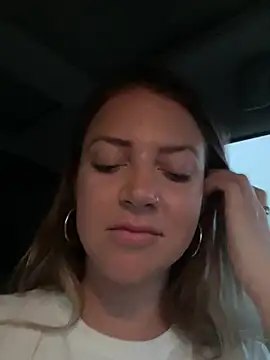 molly_witha_chance's cam snapshot