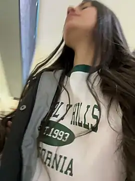 Isabella21_'s cam snapshot