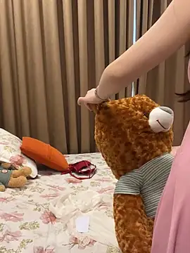 Queen-of-Love's cam snapshot