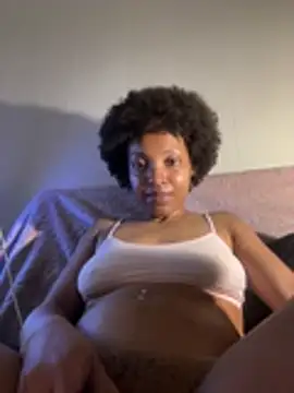 Queenkimi777's cam snapshot