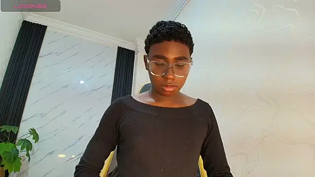 teylor_lovee live sex cam