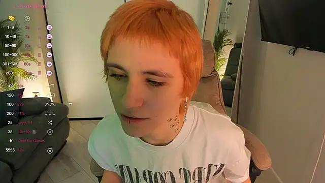 AutumnWhisper's cam snapshot