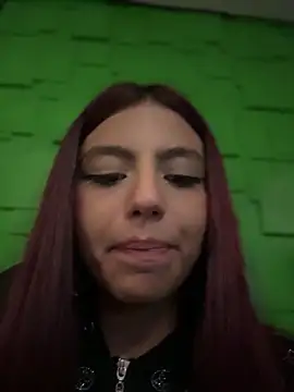 Emily-teen's cam snapshot