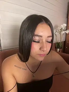 AshleyPinkk_'s cam snapshot