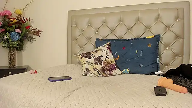 chloe__brownn's cam snapshot