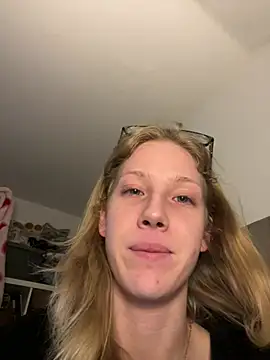 RosieLovexoxx's cam snapshot