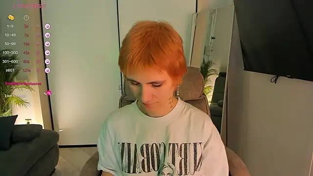 AutumnWhisper's cam snapshot