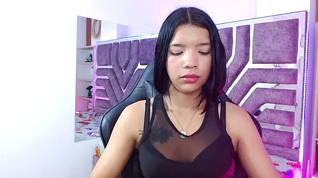 Taylor_scottt's cam snapshot