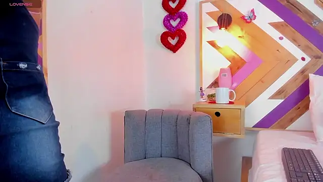 Katia_Wilson's cam snapshot