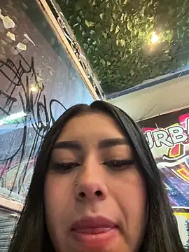 emily_24x live sex cam