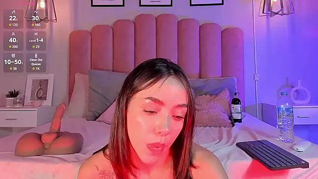 Ashleyy_piink's cam snapshot