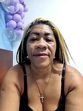 Tocameamor live sex cam