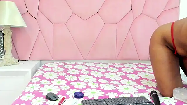 FarinaLyte's cam snapshot