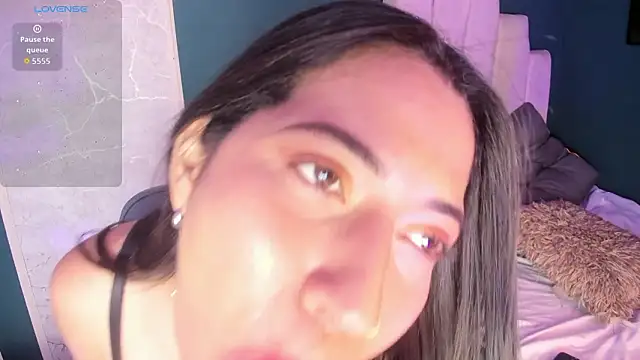 Adrienne__'s cam snapshot