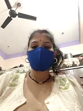 Maahi-Queen's cam snapshot