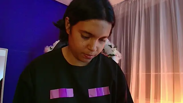 Emmapark_'s cam snapshot