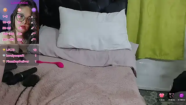 KrystalAdams's cam snapshot