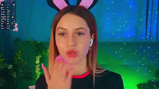 AlinaWalters's cam snapshot