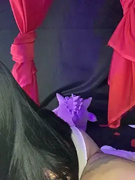 adara_muller_'s cam snapshot