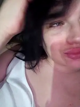 HornyCumBitch's cam snapshot