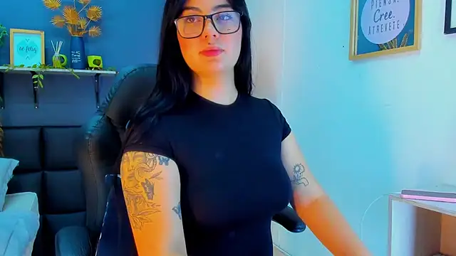 eliza_pink24's cam snapshot