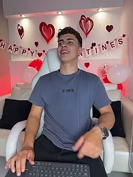 AdrianRinaldi live sex cam