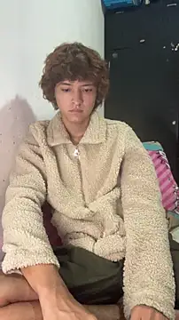 JoelnClouds live sex cam