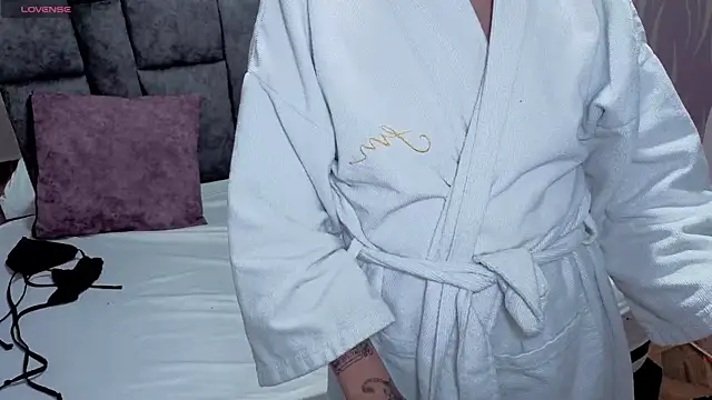 OliviaBonnie's cam snapshot