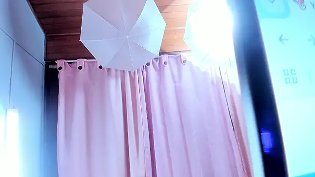 michell_sweetiee's cam snapshot