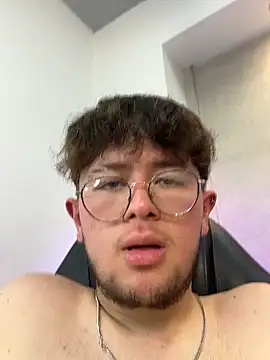 Noah_Wiliams's cam snapshot