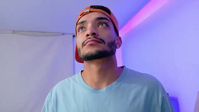 eross_chipre_'s cam snapshot