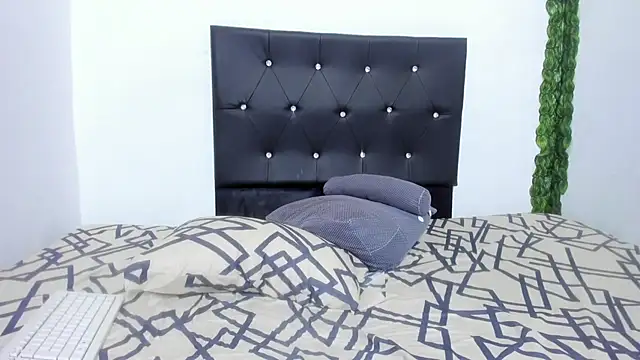 fatslavehot's cam snapshot