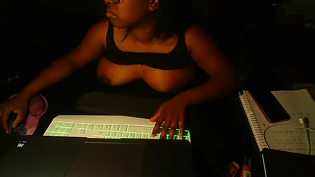 Chocolatekink's cam snapshot