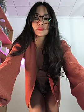 Naughty-Jessie live sex cam