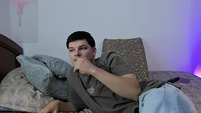 _Ottis_'s cam snapshot