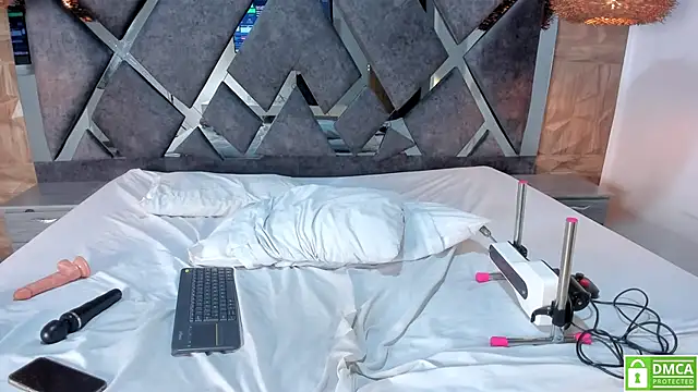 Selene__Lopez_'s cam snapshot