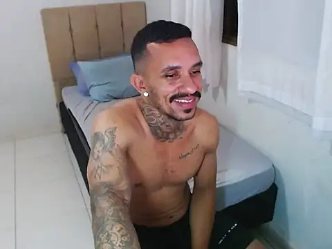 lipegonzalezz's cam snapshot