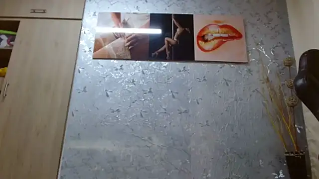 PaulinaRubio_'s cam snapshot