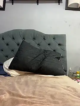 yanza2002 live sex cam