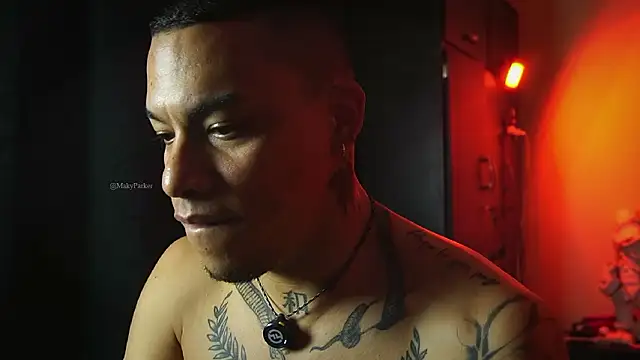 AlphaMasterXxx live sex cam