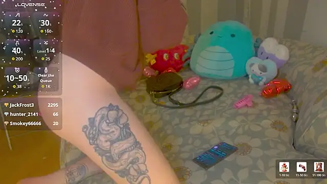 YourFavCanadianMILF's cam snapshot