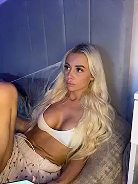 MaeBlonde's cam snapshot