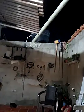 room_24funn's cam snapshot