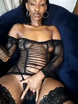 chocolatehotwife's cam snapshot